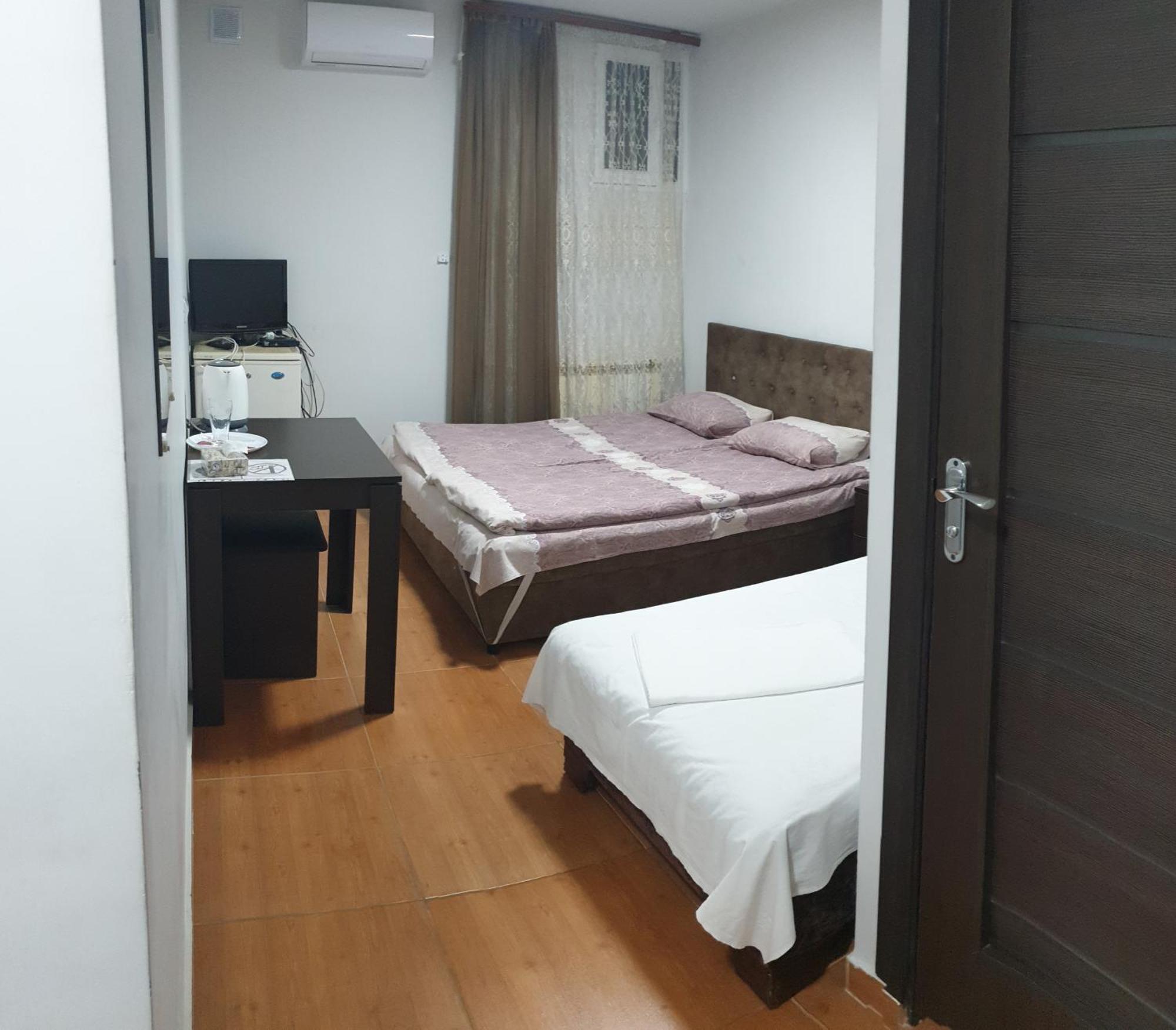 Hotel Amigo Jerevan Exteriör bild